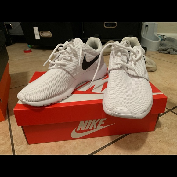 nike rosie one - Picture 3 of 3